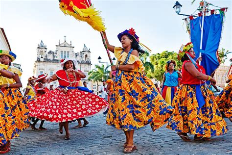  A História da Namoradeira Encantada: Uma Jornada Através da Tradição Brasileira e do Amor Impossível!